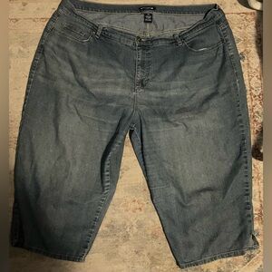 Architect Women’s Denim Capris Size 20W